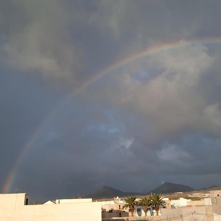 A Ensuite Apartment Con Zona De Patio Arrecife  Esterno foto