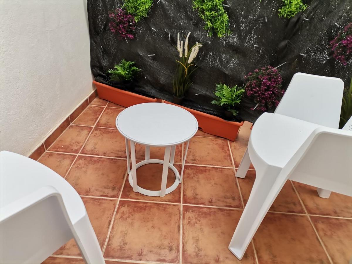 A Ensuite Apartment Con Zona De Patio Arrecife  Esterno foto