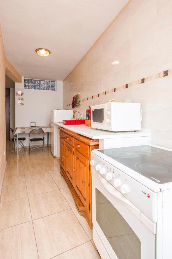 A Ensuite Apartment Con Zona De Patio Arrecife  Esterno foto